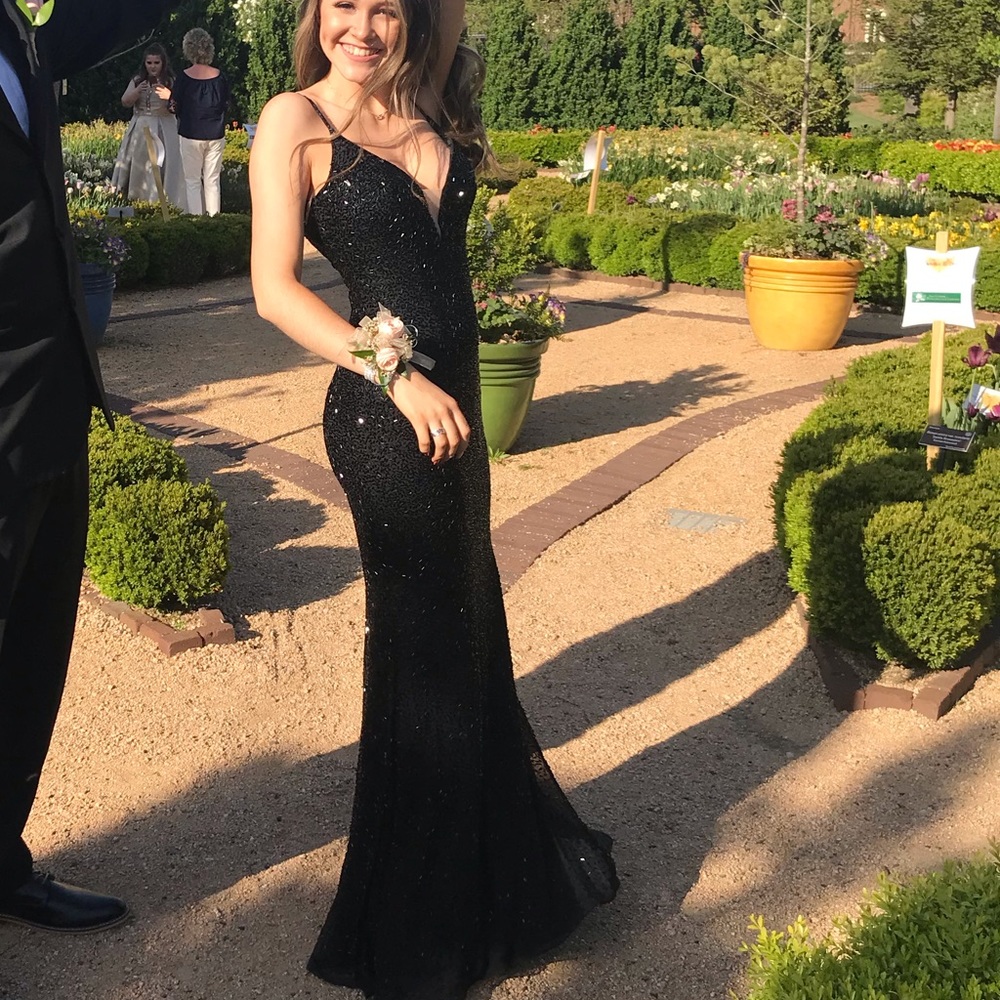 Sherri Hill prom dress